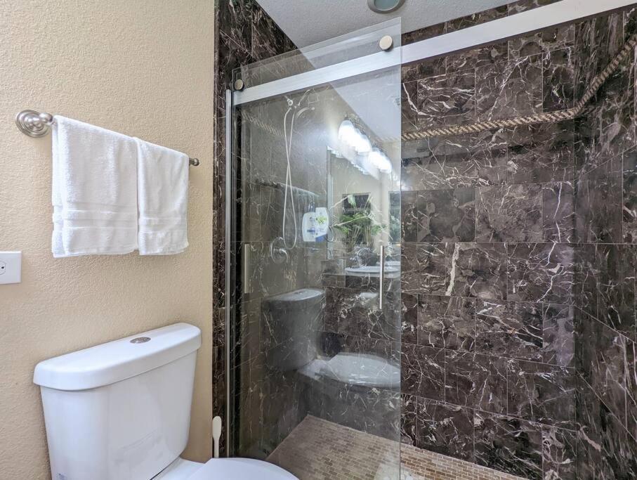 3Bed & 2Bath Property Couple Minutes From Siesta Key Beach & Downtown Sarasota Ngoại thất bức ảnh
